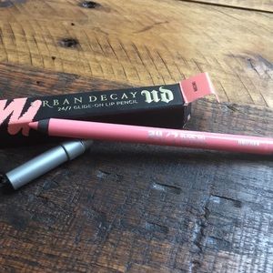 NIB Urban Decay Glide-on Lip Pencil in Unicorn!